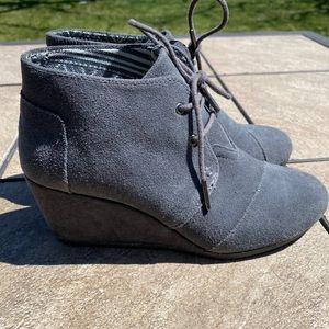 Grey Tom wedges